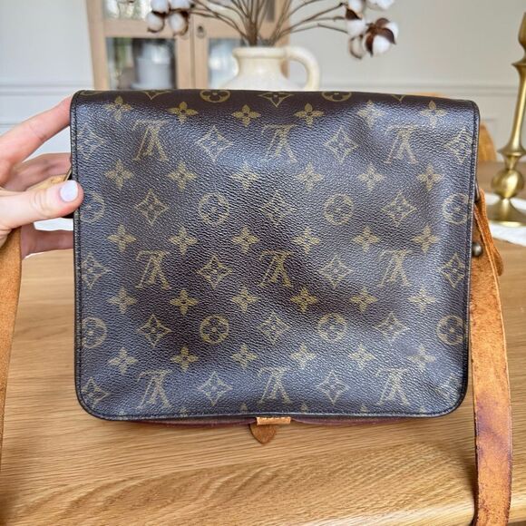 ✅AUTHENTIC✅LOUIS VUITTON CARTOUCHIERE GM - Picture 3 of 14